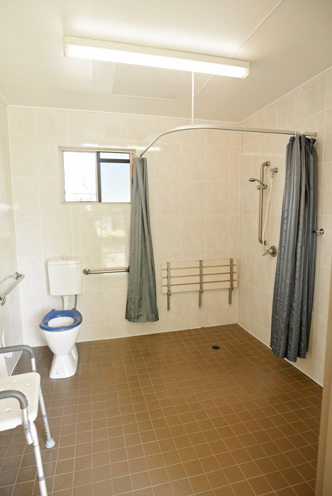 Unisex amenities - Interior - accessible facility 1